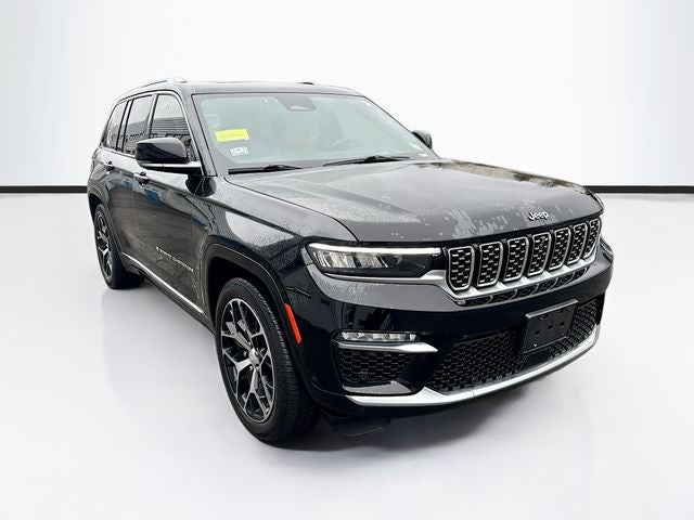2022 Jeep Grand Cherokee Summit