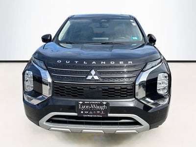 2022 Mitsubishi Outlander SE