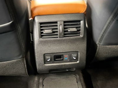 2025 Mitsubishi Outlander PHEV Base