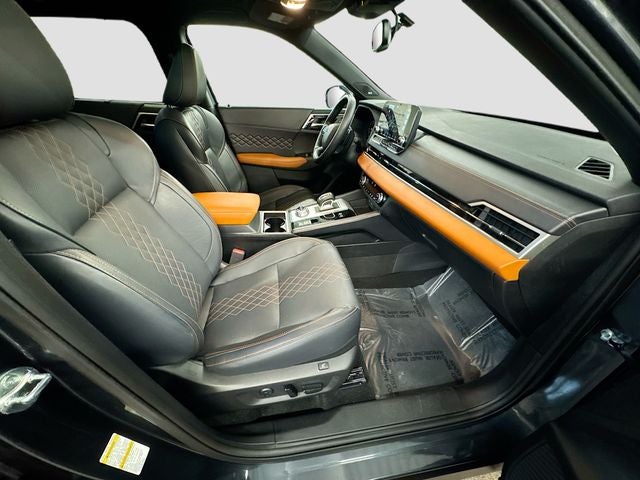 2025 Mitsubishi Outlander PHEV Base