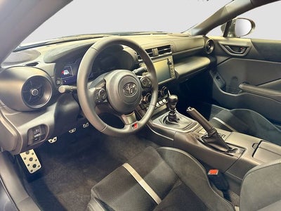 2025 Toyota GR86 Premium
