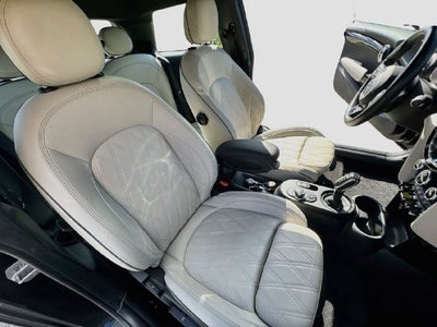 2024 MINI HARDTOP 2 DOOR Iconic
