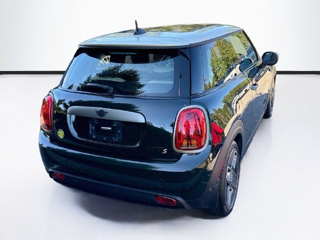 2024 MINI HARDTOP 2 DOOR Iconic
