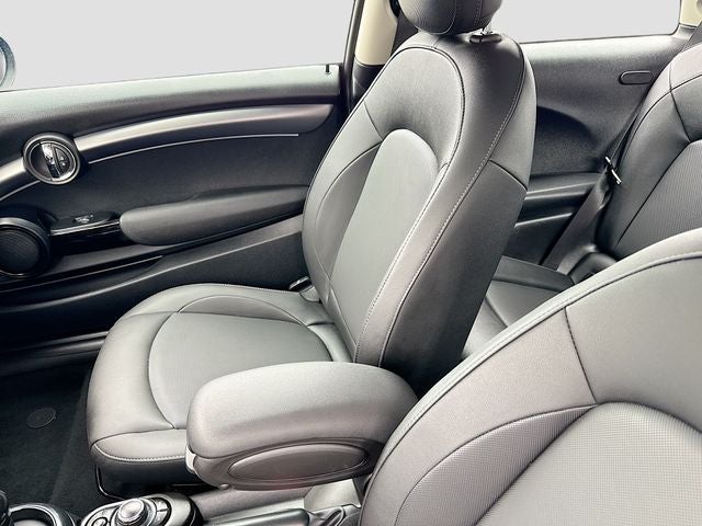 2024 MINI HARDTOP 2 DOOR Cooper