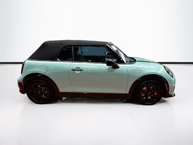 2025 MINI CONVERTIBLE Iconic