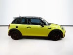 2024 MINI HARDTOP 2 DOOR Signature