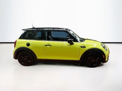 2024 MINI HARDTOP 2 DOOR Signature