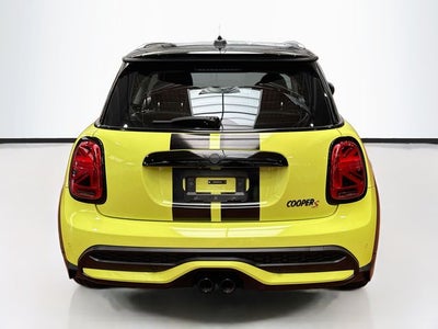 2024 MINI HARDTOP 2 DOOR Signature