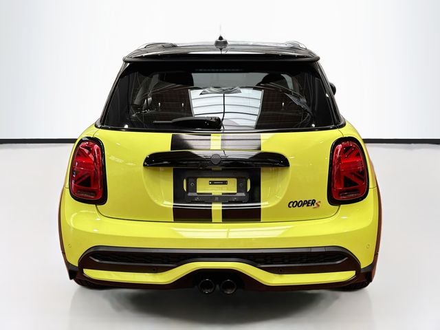 2024 MINI HARDTOP 2 DOOR Signature