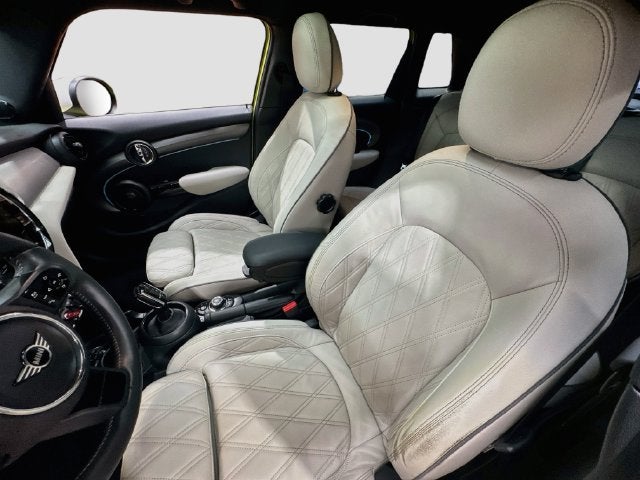2024 MINI HARDTOP 4 DOOR Iconic