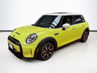 2024 MINI HARDTOP 4 DOOR Iconic