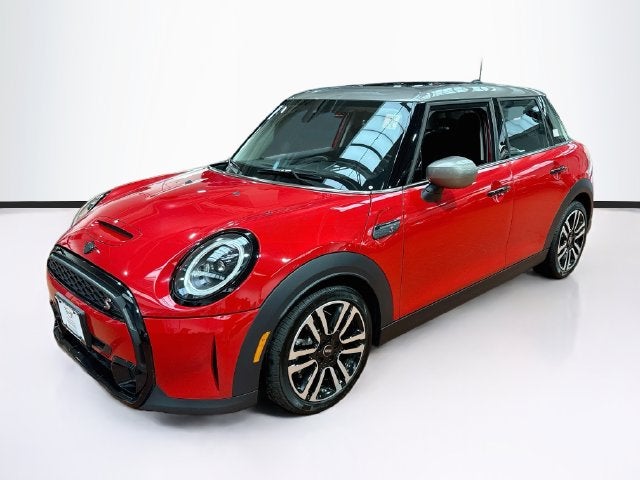 2024 MINI Hardtop 4 Door