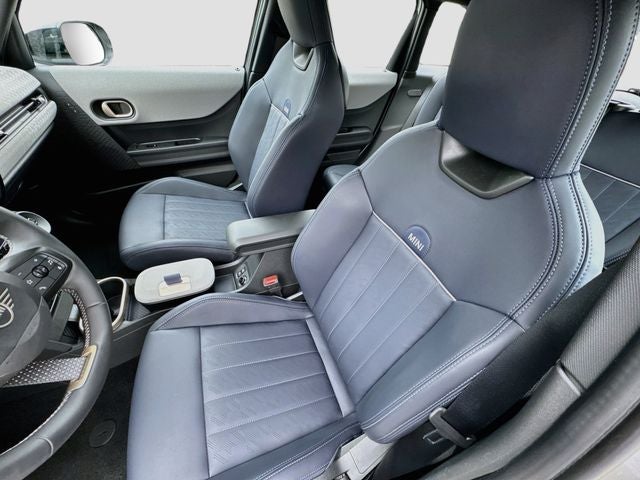 2025 MINI HARDTOP 4 DOOR Signature Plus