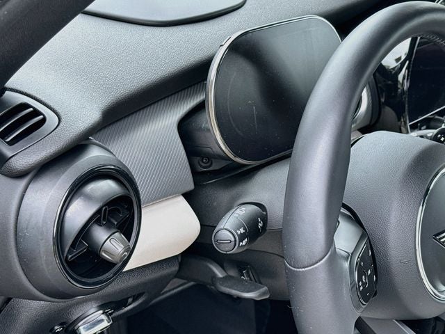 2024 MINI CONVERTIBLE Iconic