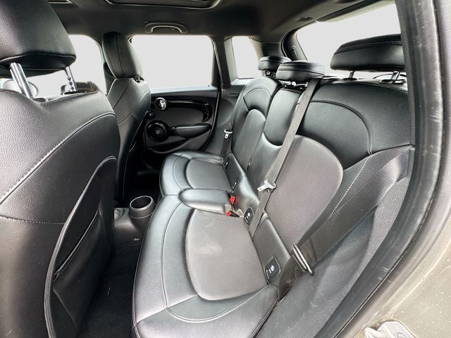 2016 MINI Cooper S Base