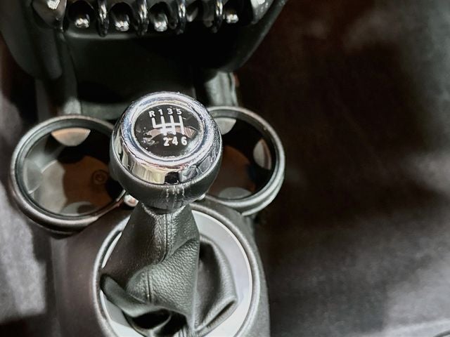 2011 MINI CONVERTIBLE Base