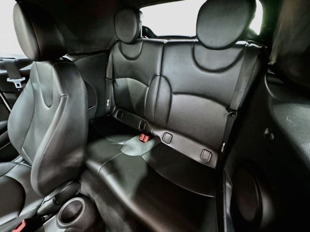 2011 MINI CONVERTIBLE Base
