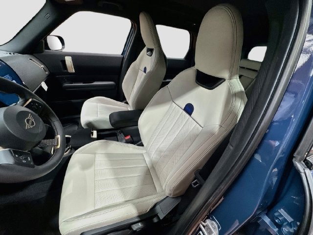 2027 MINI COUNTRYMAN SIGNATURE PLUS