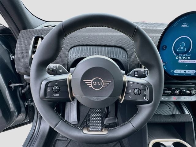 2027 MINI COUNTRYMAN SIGNATURE PLUS