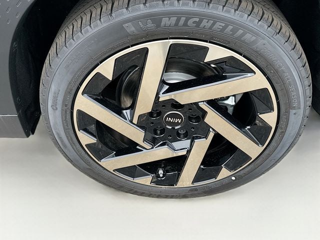 2027 MINI COUNTRYMAN ICONIC