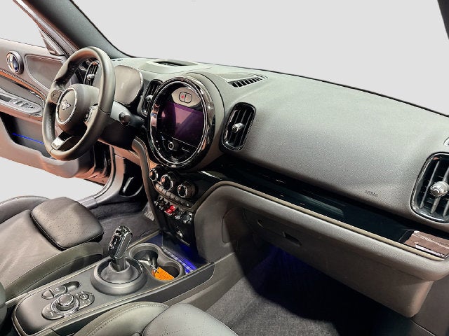 2023 MINI COUNTRYMAN Iconic