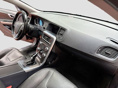 2016 Volvo S60 T5 Drive-E Premier