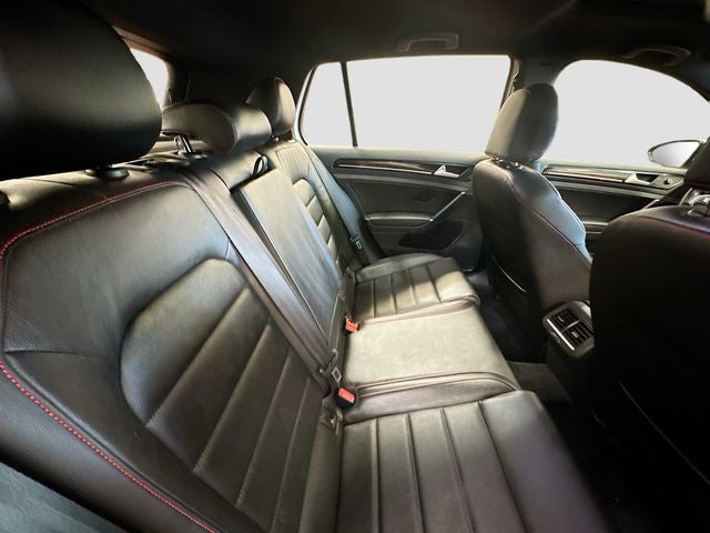 2016 Volkswagen Golf GTI Base