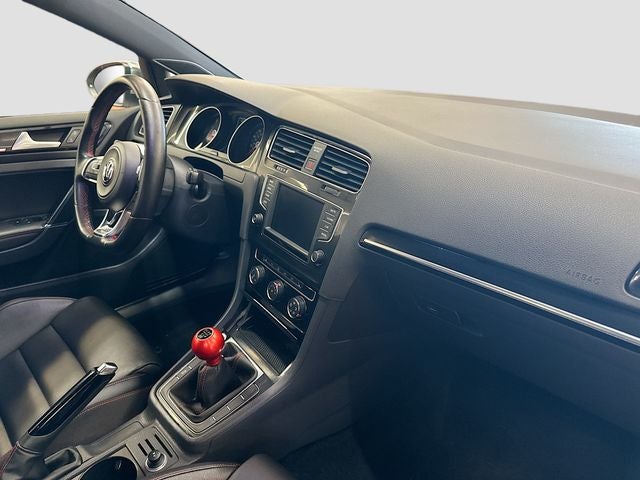 2016 Volkswagen Golf GTI Base