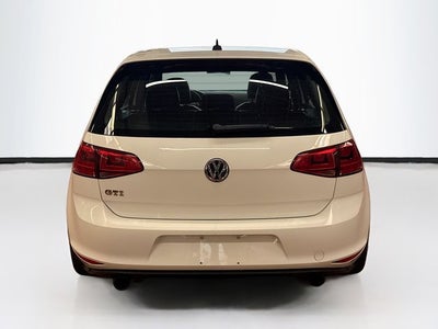 2016 Volkswagen Golf GTI Base