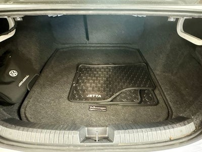 2019 Volkswagen Jetta R-Line