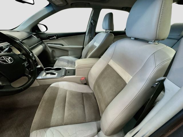 2012 Toyota Camry Hybrid XLE