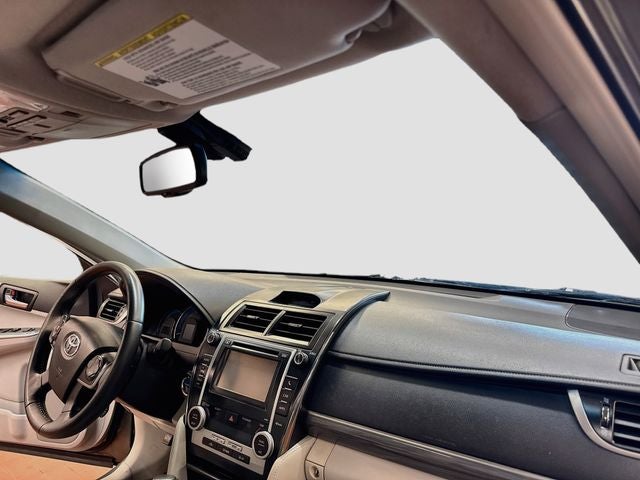 2012 Toyota Camry Hybrid XLE