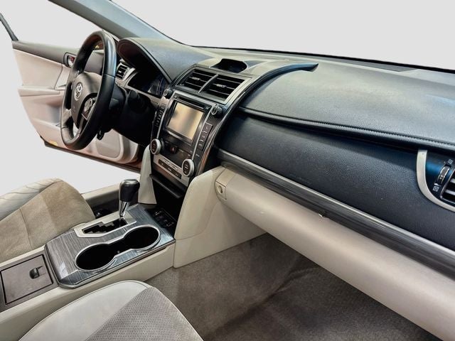 2012 Toyota Camry Hybrid XLE