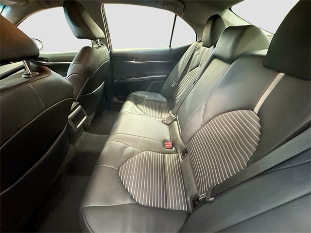 2020 Toyota Camry Hybrid SE