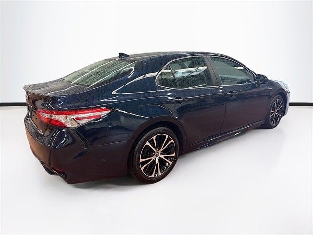 2020 Toyota Camry Hybrid SE