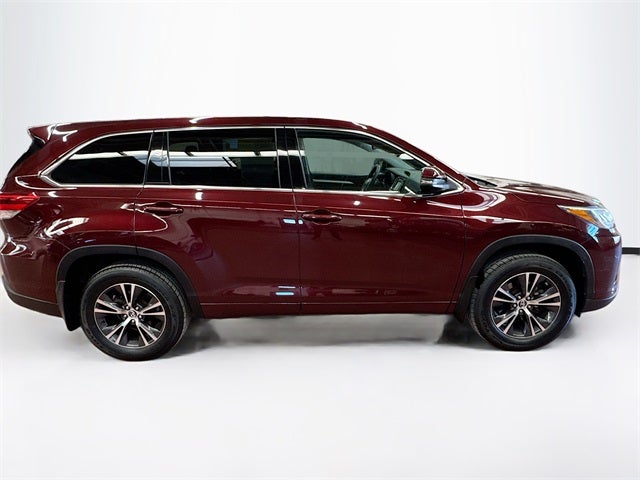 2018 Toyota Highlander Base