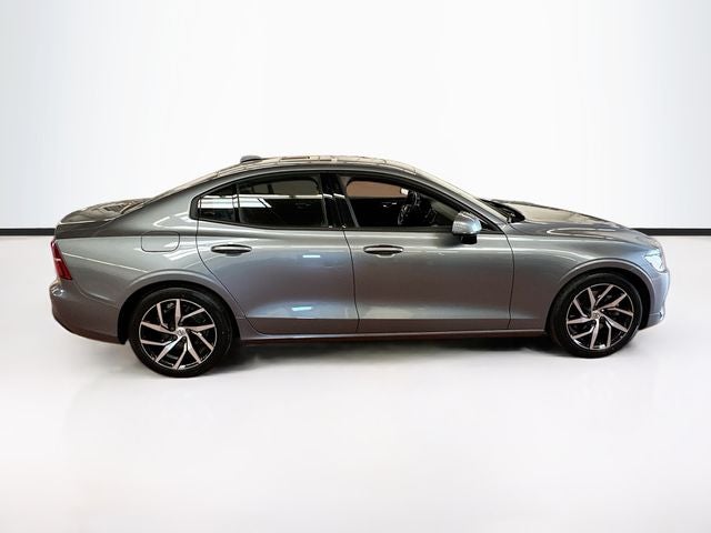 2020 Volvo S60 T5 Momentum
