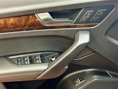 2020 Audi Q5 45 Premium Plus quattro