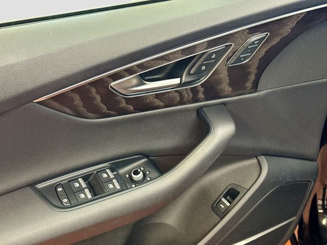 2022 Audi Q7 55 Premium Plus quattro
