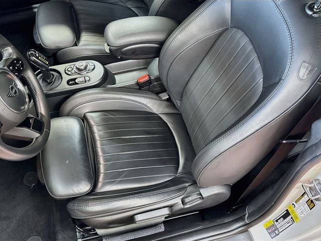 2023 MINI HARDTOP 2 DOOR Iconic