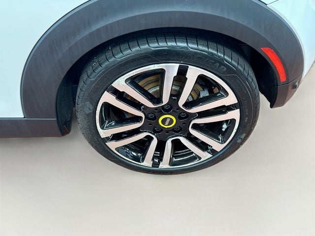 2023 MINI HARDTOP 2 DOOR Iconic