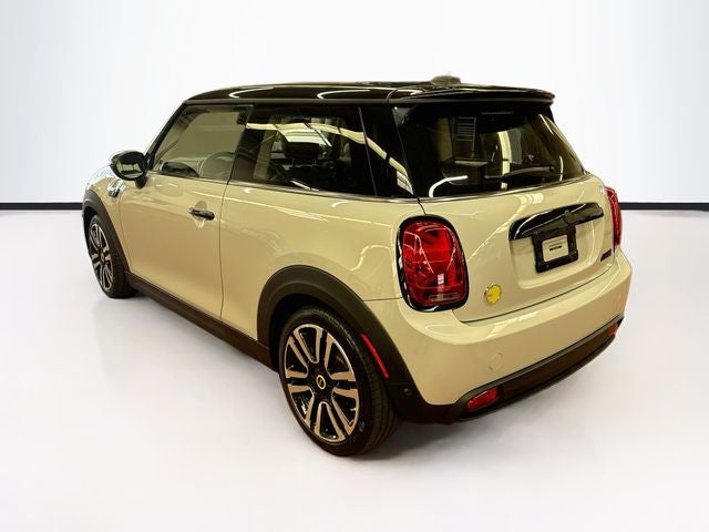 2023 MINI HARDTOP 2 DOOR Iconic