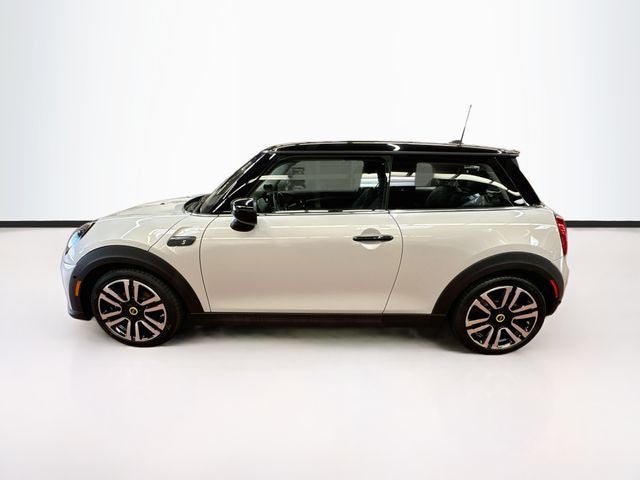 2023 MINI HARDTOP 2 DOOR Iconic