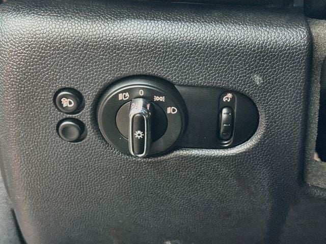 2024 MINI HARDTOP 2 DOOR Signature