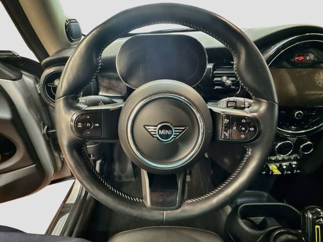2024 MINI HARDTOP 2 DOOR Signature