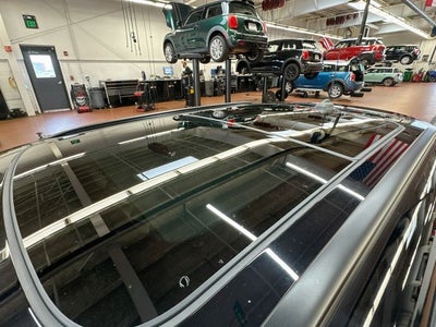 2024 MINI HARDTOP 2 DOOR Signature