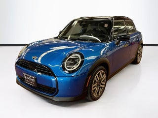2026 MINI 4 DOOR Signature Plus