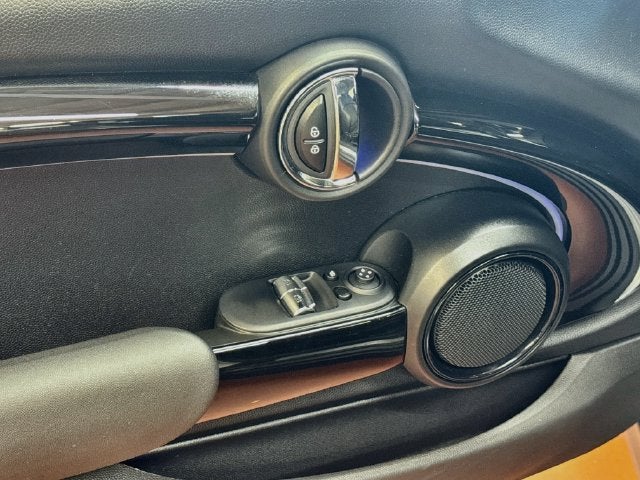 2024 MINI HARDTOP 2 DOOR Signature