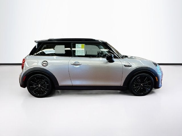 2024 MINI HARDTOP 2 DOOR Signature