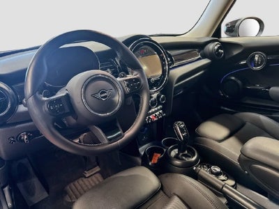 2024 MINI HARDTOP 2 DOOR Signature